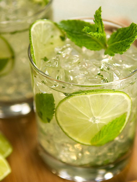 tray-of-mojitos